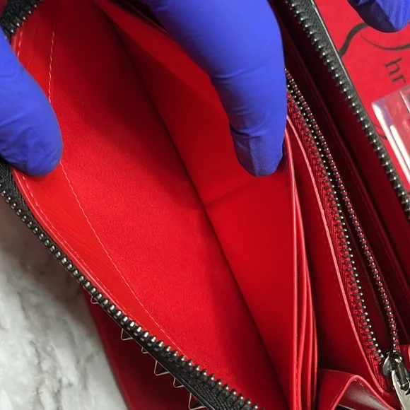 Christian Louboutin Panettone Spikes, Long Wallet Black with Silver Spikes VGUC - Picture 12 of 16